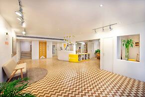 Bloomrooms @ Janpath