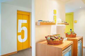 Bloomrooms @ Janpath