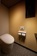 Kanade Toji Minamimon