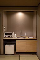 Kanade Toji Minamimon