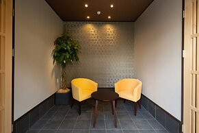 Kanade Toji Minamimon