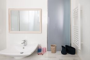 Amaris Mykonian Residence