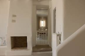 Amaris Mykonian Residence