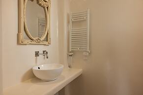 Amaris Mykonian Residence