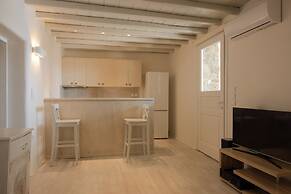 Amaris Mykonian Residence