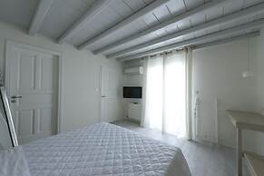 Amaris Mykonian Residence