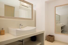 Amaris Mykonian Residence