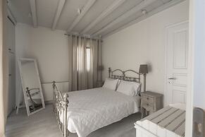 Amaris Mykonian Residence