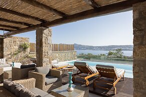 Amaris Mykonian Residence