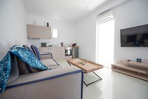 Amaris Mykonian Residence