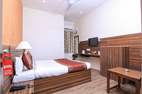 Hotel R B International