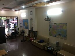 Black Pearl Cat Ba Hostel