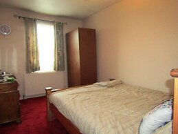 House with a garden in Arnos Grove
