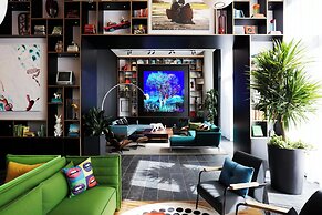 citizenM Seattle South Lake Union