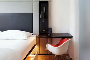 citizenM Seattle South Lake Union