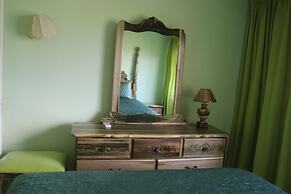 Lawerence Pool House 2 Bedroom With Pool