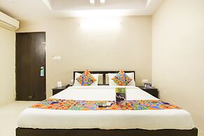 FabExpress Travelers Lodge