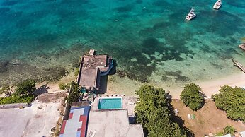 Ocean Rooms at Oceans Palm Resort