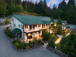 West Coast Trail Lodge