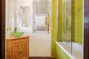 Tower Bridge Apartment