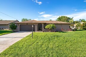 Villa Florida Flair - a Quiet Family Paradise in the Heart of Cape Cor