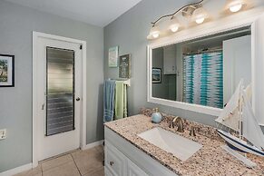 Villa Florida Flair - a Quiet Family Paradise in the Heart of Cape Cor