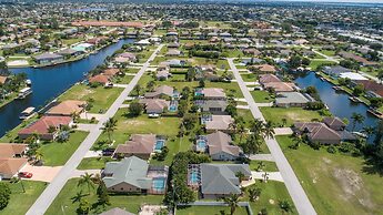 Villa Spain - Family Oasis in the Most Sought Area of Cape Coral