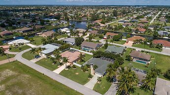 Villa Spain - Family Oasis in the Most Sought Area of Cape Coral