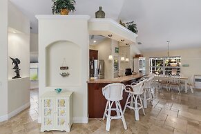 Villa Spain - Family Oasis in the Most Sought Area of Cape Coral