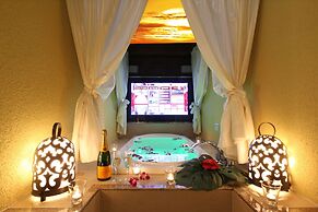 LUSSO CROCE URBAN RESORT - Adult Only