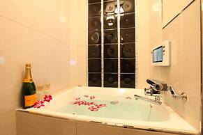 LUSSO CROCE URBAN RESORT - Adult Only