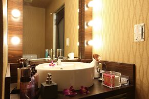 LUSSO CROCE URBAN RESORT - Adult Only