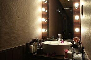 LUSSO CROCE URBAN RESORT - Adult Only