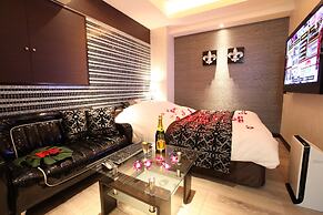 LUSSO CROCE URBAN RESORT - Adult Only