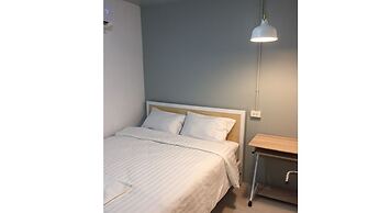 Local Time Bangkok - Hostel