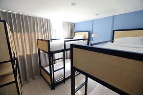 Local Time Bangkok - Hostel