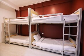 Local Time Bangkok - Hostel