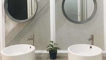 Local Time Bangkok - Hostel