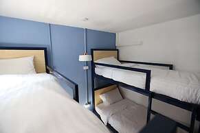 Local Time Bangkok - Hostel