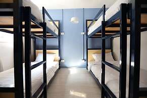 Local Time Bangkok - Hostel