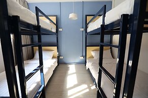 Local Time Bangkok - Hostel