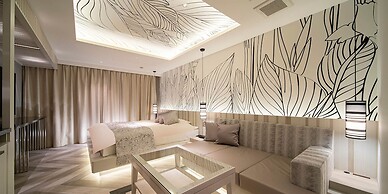 HOTEL U's Kouroen – Adults Only