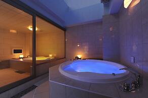 HOTEL IRIS - Adult Only