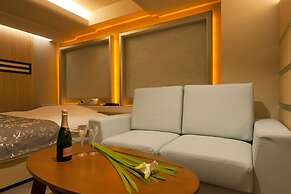 HOTEL IRIS - Adult Only