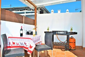 Holiday Beach Apartments Veronica