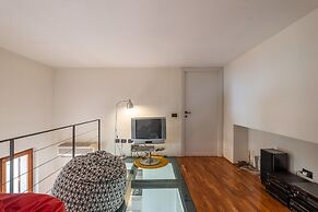 Venezia Terrace by Mmega