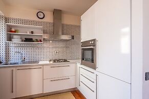 Venezia Terrace by Mmega