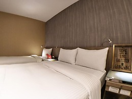 West.inn48 - Self Check-In Hotel