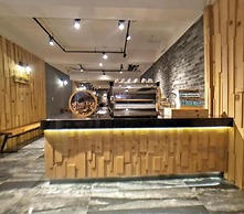 West.inn48 - Self Check-In Hotel