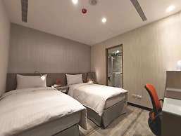 West.inn48 - Self Check-In Hotel